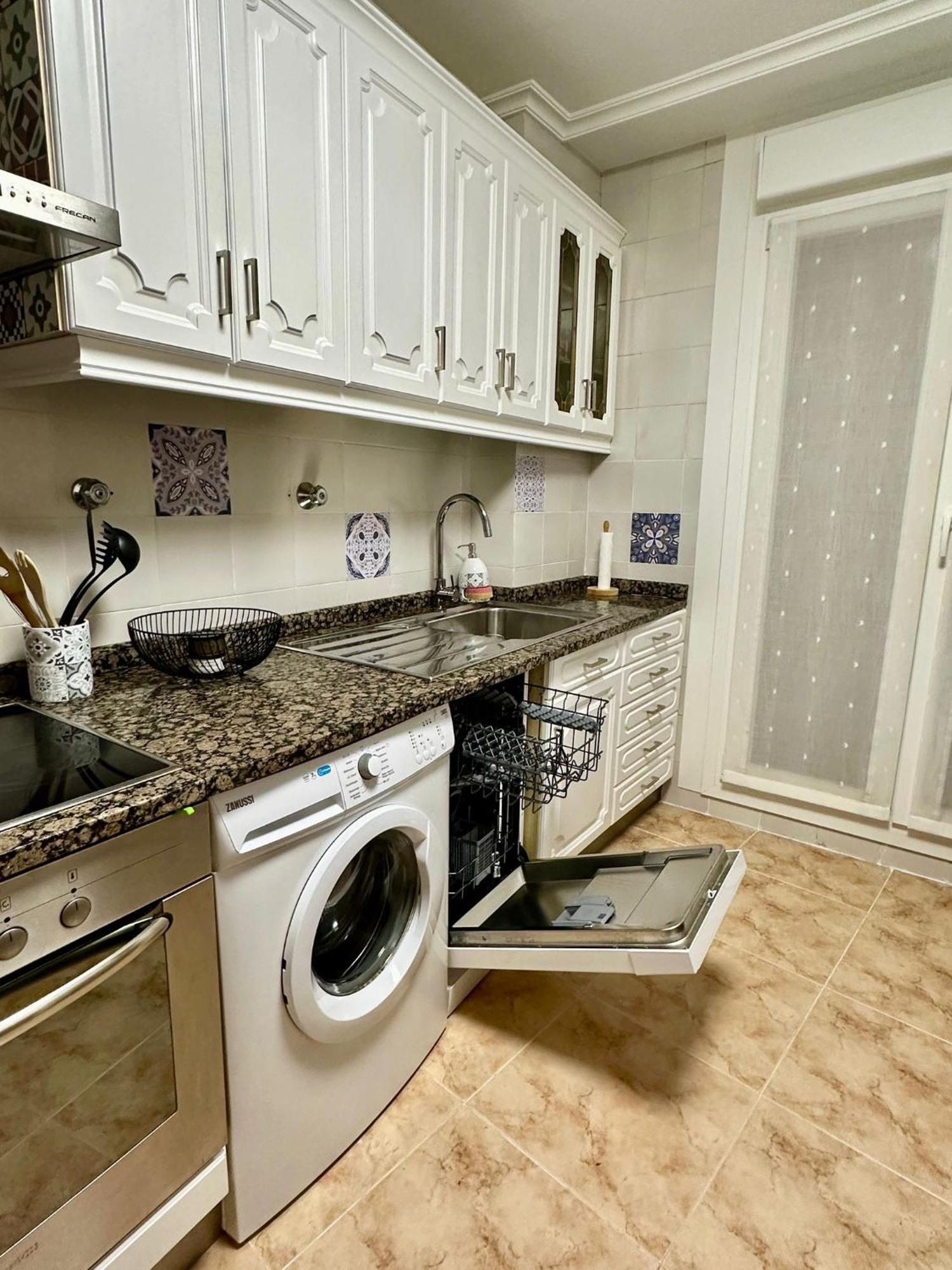 Apartamento A 10 Minutos De La Calle Laurel Logroño Exteriör bild